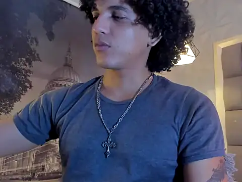 Snapshot of Xfire_boy69 chatting on October 18, 3:39 pm Xfire boy69 online show from October 18, 3:39 pm
