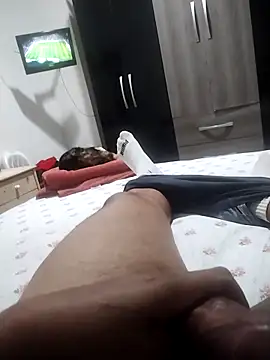 Snapshot of Alan131097 chatting on September 10, 12:31 am Alan131097 online show from September 10, 12:31 am