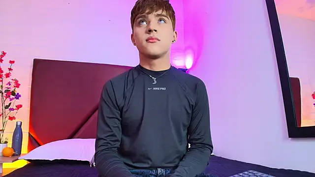 Lucass love online show from March 13, 12:35 pm