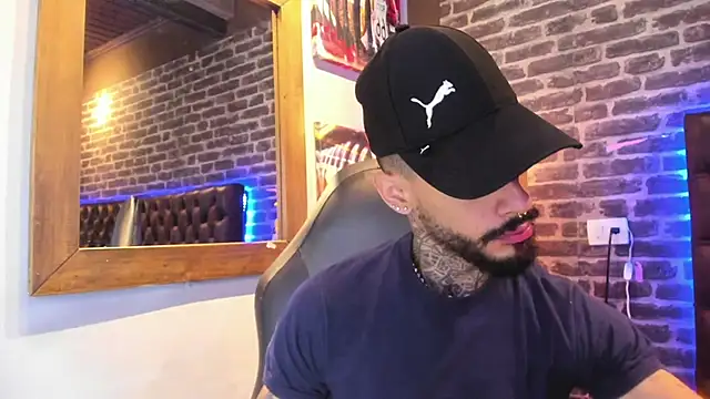 VinzenzRizzo online show from September 25, 4:33 am