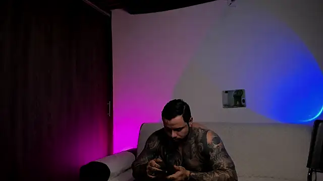 natevillage online show from April 12, 11:16 pm