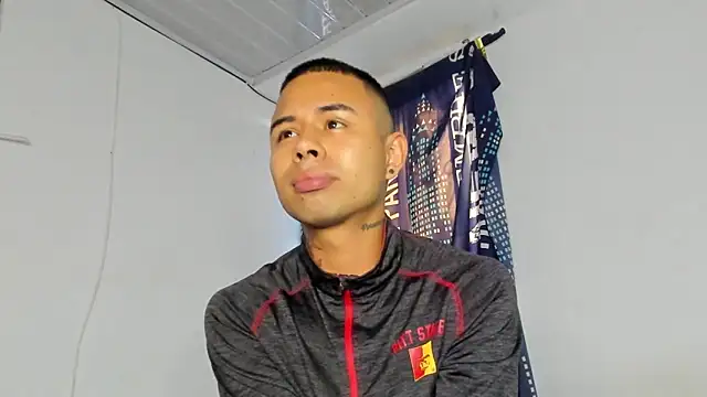  Logan Colton  online show from February 26, 10:00 pm