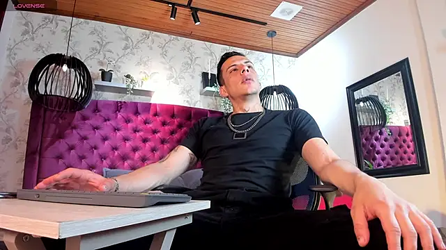 Dustin Sonne online show from November 11, 4:17 am