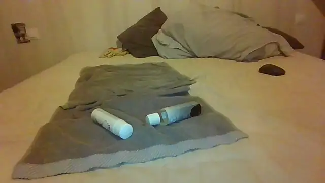 lucian red online show from October 9, 8:14 pm