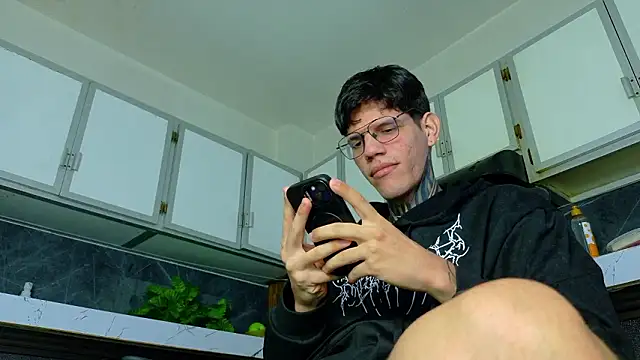 david huge online show from February 20, 3:36 am