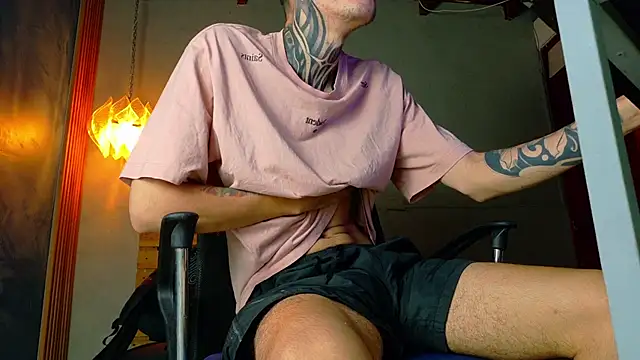 david huge online show from March 25, 1:26 pm