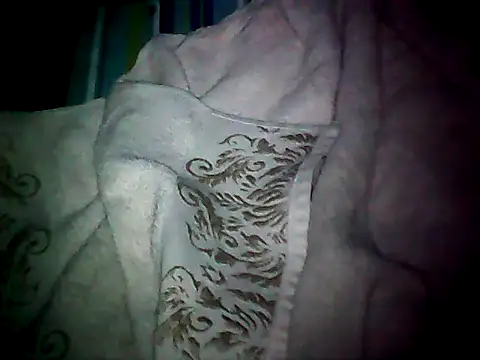 20cmloiro online show from April 18, 7:58 pm