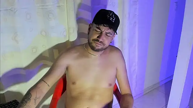 alehot223 online show from December 16, 1:12 am