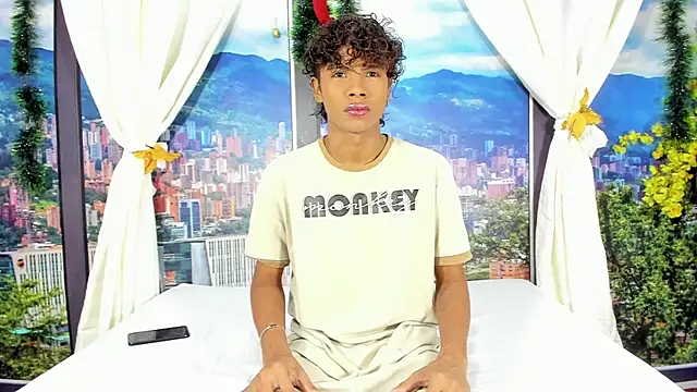 MilthonDelis online show from December 2, 3:09 am