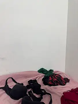 YourSlutBoySl online show from February 6, 5:59 am