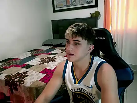 Justin trevor1 online show from June 19, 10:36 pm