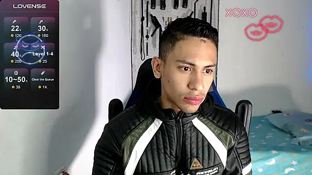Snapshot of dylan_apol0 chatting on October 15, 3:25 am dylan apol0 online show from October 15, 3:25 am