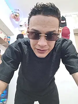 Ethanho0t online show from October 25, 4:31 pm