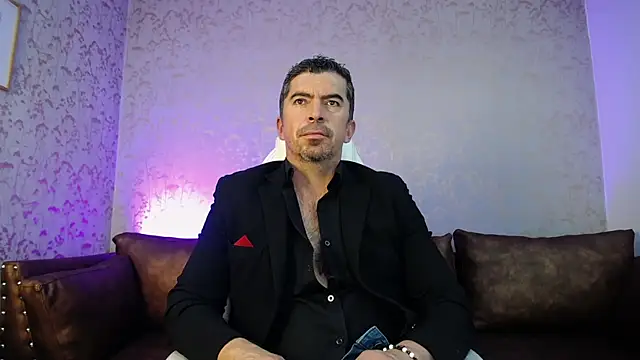 JuanKFit 45 online show from April 11, 6:31 am