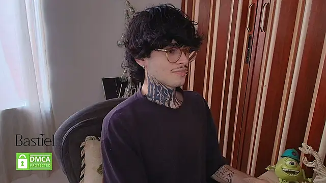 Mihail leroy online show from October 10, 8:24 pm