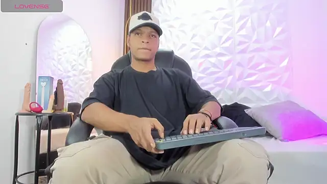 Ricky Owens1 online show from October 20, 2:32 pm