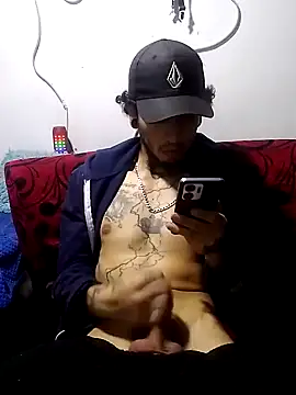 Tattoboy19cm online show from February 3, 6:22 am