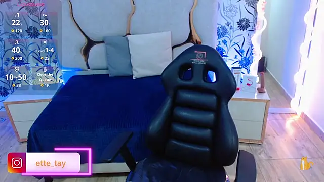 Snapshot of Ette_tay chatting on October 4, 3:11 am Ette tay online show from October 4, 3:11 am