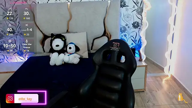 Snapshot of Ette_tay chatting on October 13, 3:01 am Ette tay online show from October 13, 3:01 am