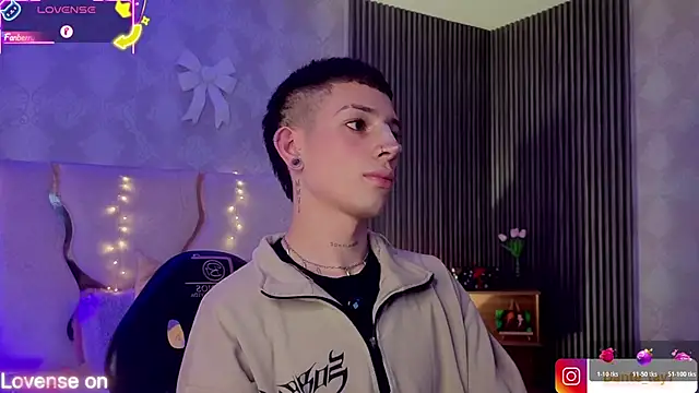 boyfox tay online show from March 1, 2:55 am