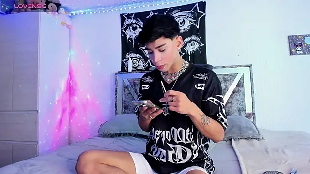 Dark Boy26 online show from October 8, 9:19 pm