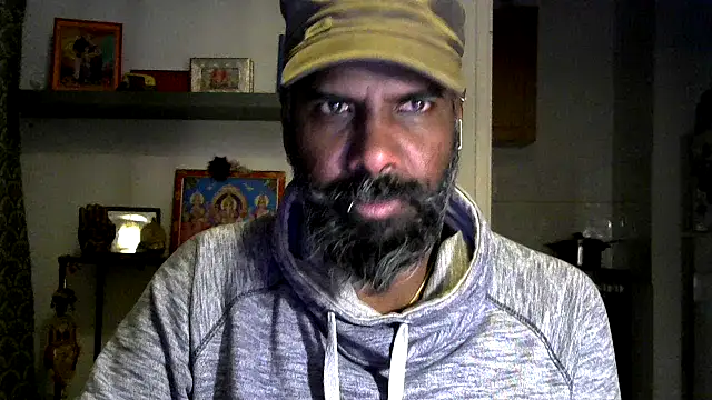 frenchblackc31 online show from November 22, 7:13 pm