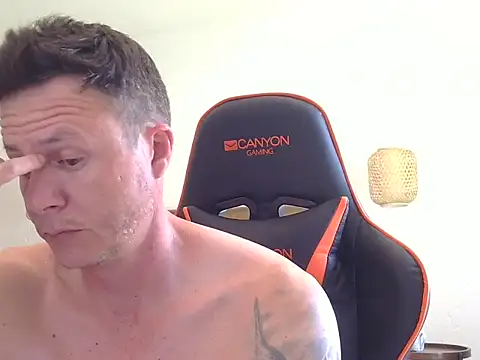 TroyDieselXXX online show from November 21, 11:09 am