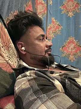 Munny6677 online show from September 19, 8:30 pm