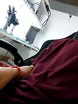 Oqui online show from February 23, 1:24 pm