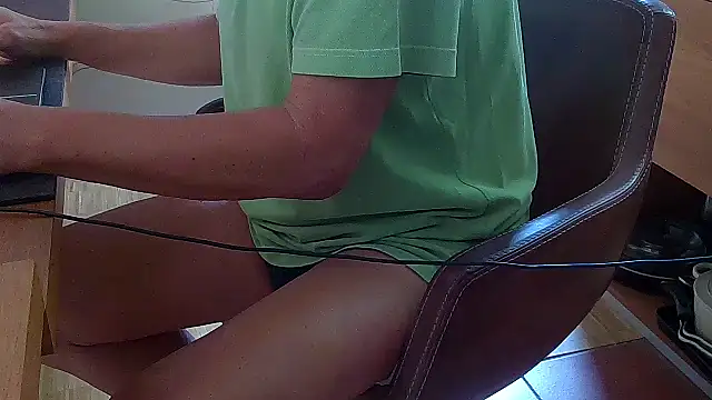 Unique X perience online show from October 7, 12:42 pm