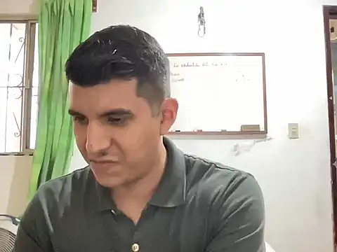 juicysmalls online show from December 1, 5:27 pm