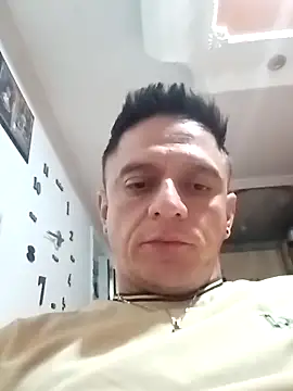 leon8013A online show from November 14, 1:42 am