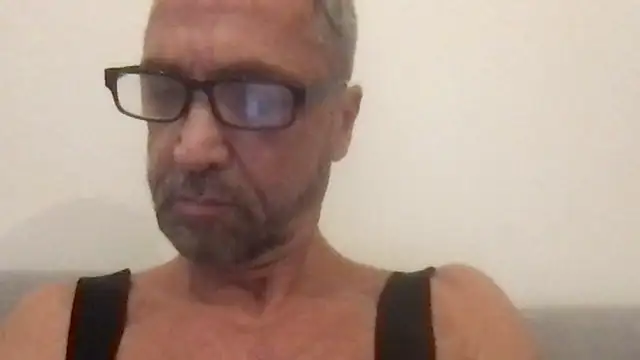 Zaak91190 online show from October 1, 6:45 pm