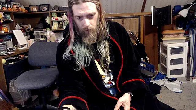 thejuicybacon online show from March 7, 2:15 pm