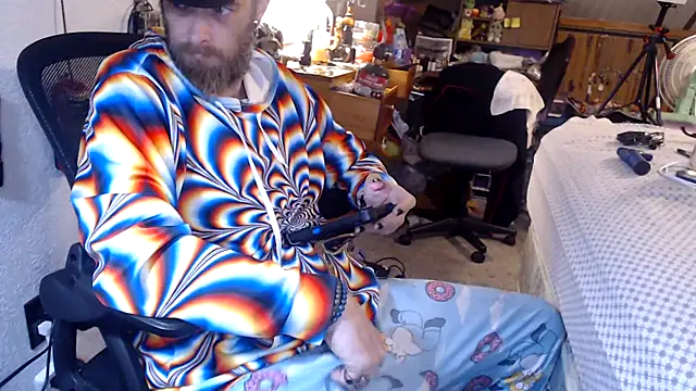 Snapshot of thejuicybacon chatting on September 23, 4:17 pm thejuicybacon online show from September 23, 4:17 pm