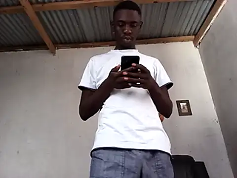 Chocolatepapix online show from February 12, 8:31 am