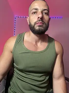 magnumchris online show from May 26, 9:33 pm