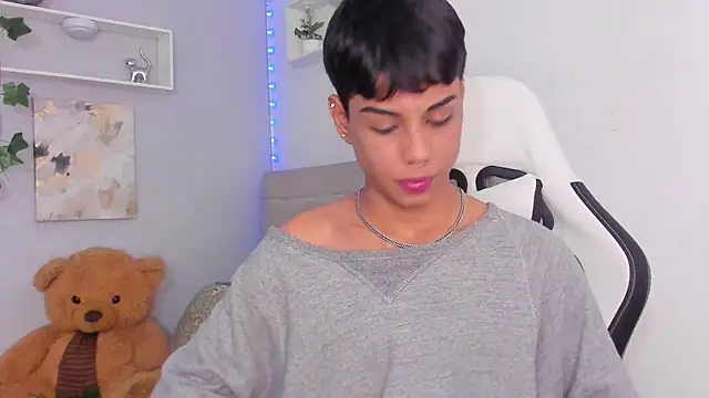 Thomas wil online show from November 11, 8:47 pm