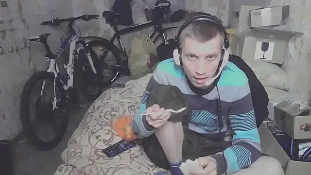 makarov1993 online show from October 3, 5:23 am