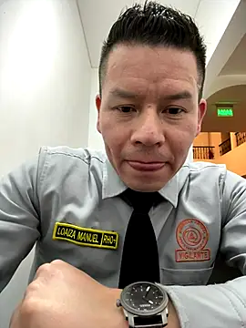 Manu0586 online show from October 11, 3:32 am