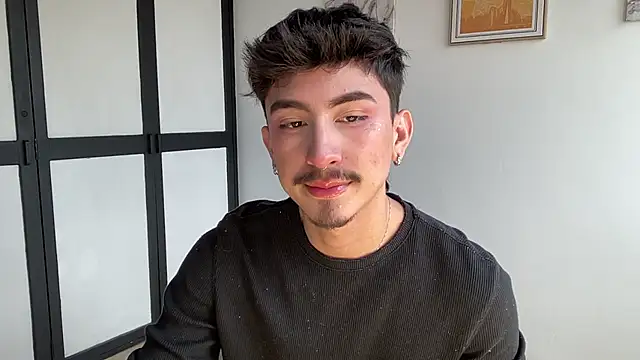 sweettaaron01 online show from February 25, 6:31 pm