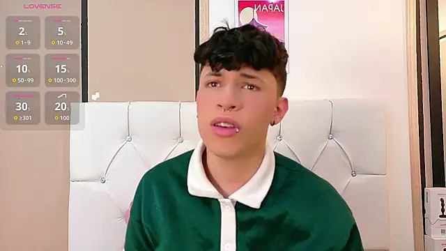 Axel  Evans online show from March 26, 12:31 pm