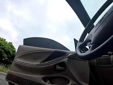 uratre online show from April 14, 3:22 pm