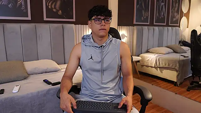 Ethan occonor online show from October 7, 12:20 pm