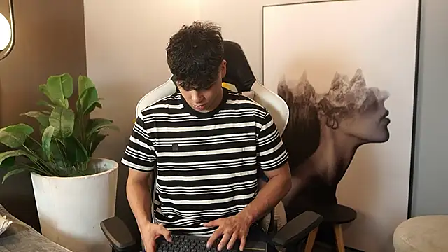 Ethan occonor online show from September 27, 1:31 pm