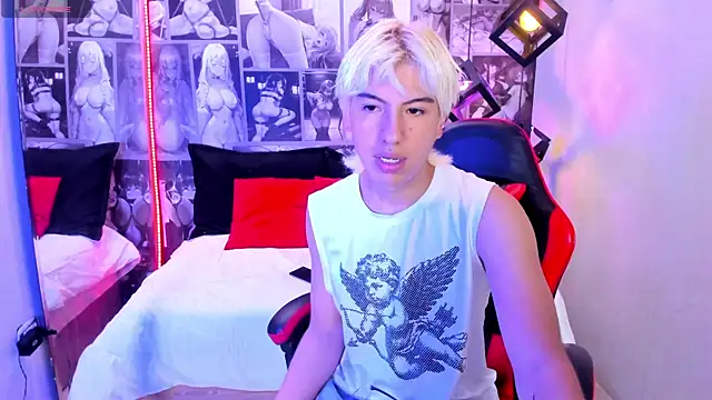 Enrrixxx  online show from October 7, 12:37 am