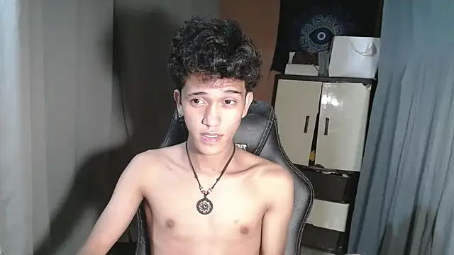 kenbigcockxx online show from October 27, 5:59 pm