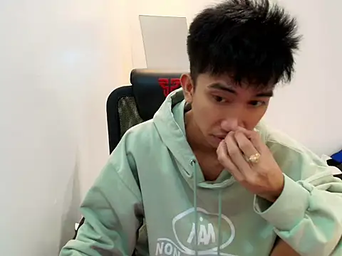 Ur pinoyhotbrix online show from November 21, 5:34 pm