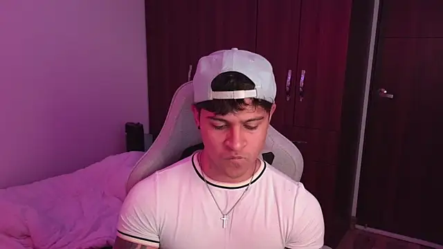 domsantiago  online show from October 2, 12:14 am