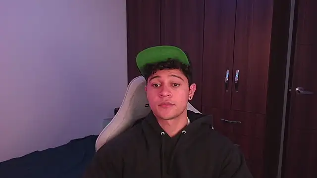 domsantiago  online show from October 11, 3:10 am